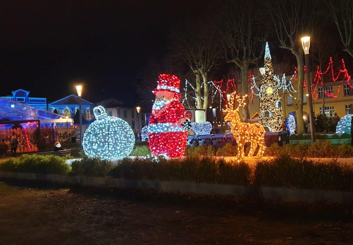 Cours de danse Paris – Description de l&rsquo;enchaînement de la semaine du 11 au 17 décembre 2023: L&rsquo;enchaînement de Noël (1ère et 2ème parties)