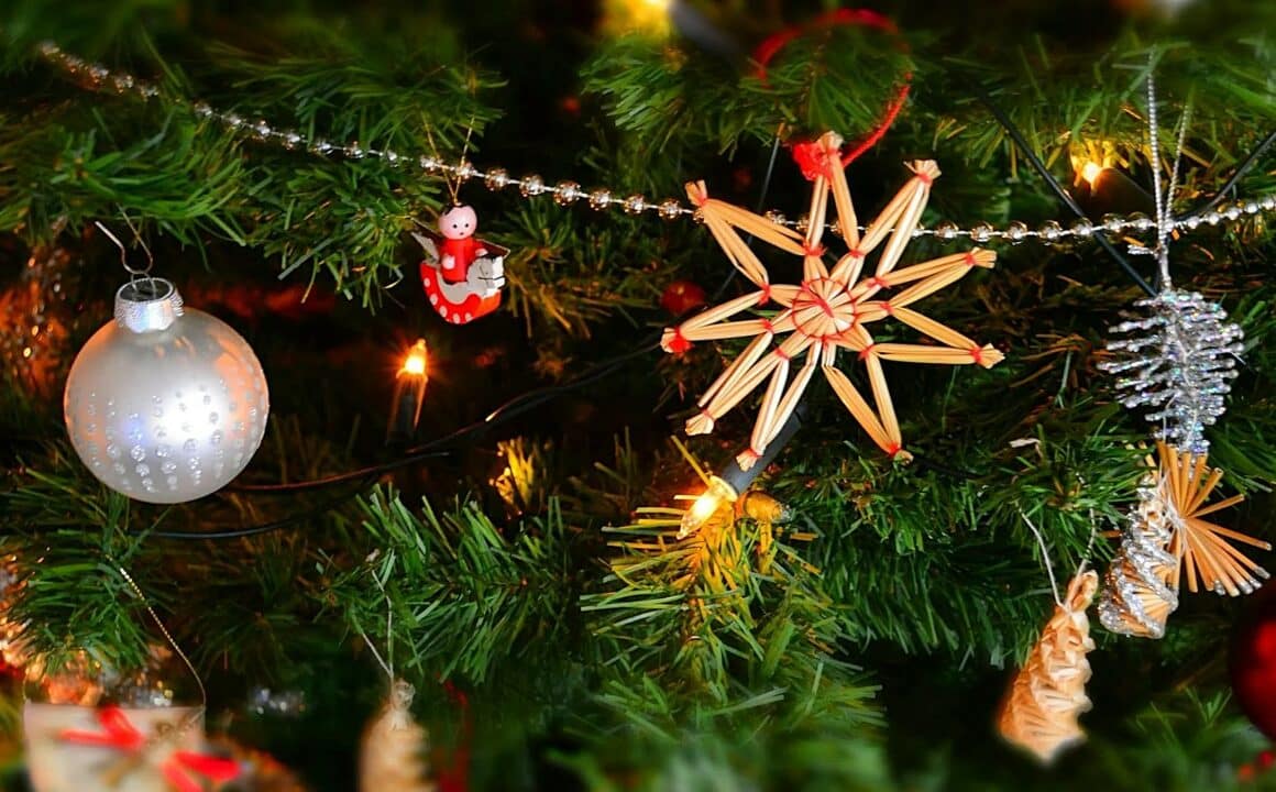 Cours de danse rock – Description de l&rsquo;enchaînement de la semaine du 09 au 15 décembre 2024: L&rsquo;enchaînement de Noël (1ère et 2ème parties)