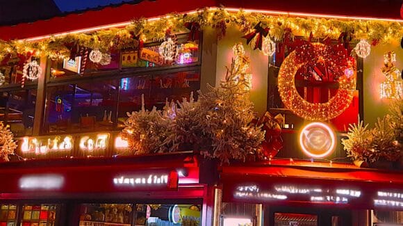 Cours de rock 4 temps – Cours de rock 6 temps – Description de l’enchaînement de la semaine du 15 au 21 décembre 2025: L’enchaînement de Noël – 1ère, 2ème et 3ème parties (en 2 versions) Cours de rock 4 temps – Cours de rock 6 temps – Description de l’enchaînement de la semaine du 15 au 21 décembre 2025: L’enchaînement de Noël – 1ère, 2ème et 3ème parties (en 2 versions)